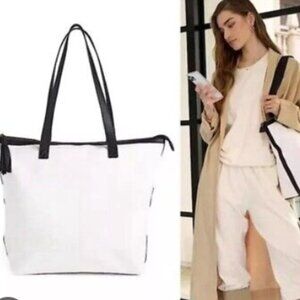 Walter Baker x Curateur Carly White Canvas Tote Bag with Tassel Weekender Travel